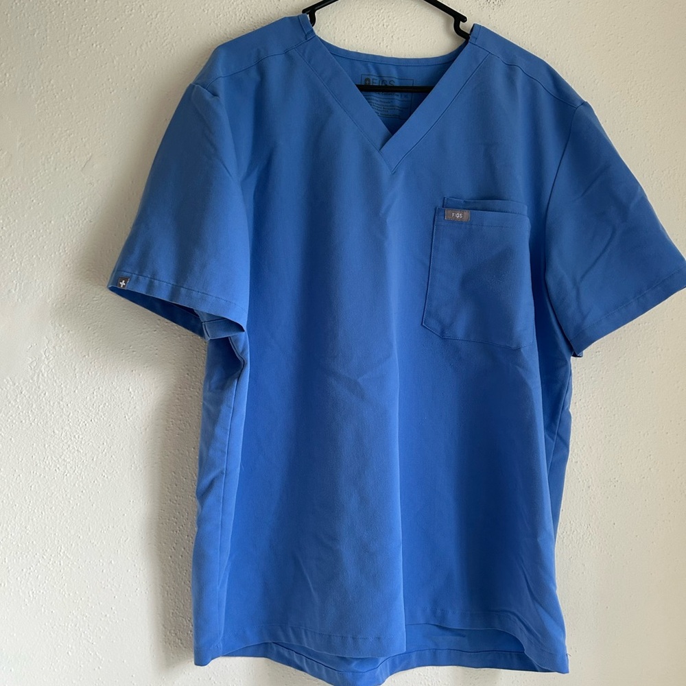 FIGS Men’s Ceil Blue Leon Three Pocket Scrub Top XL - Picture 2 of 6